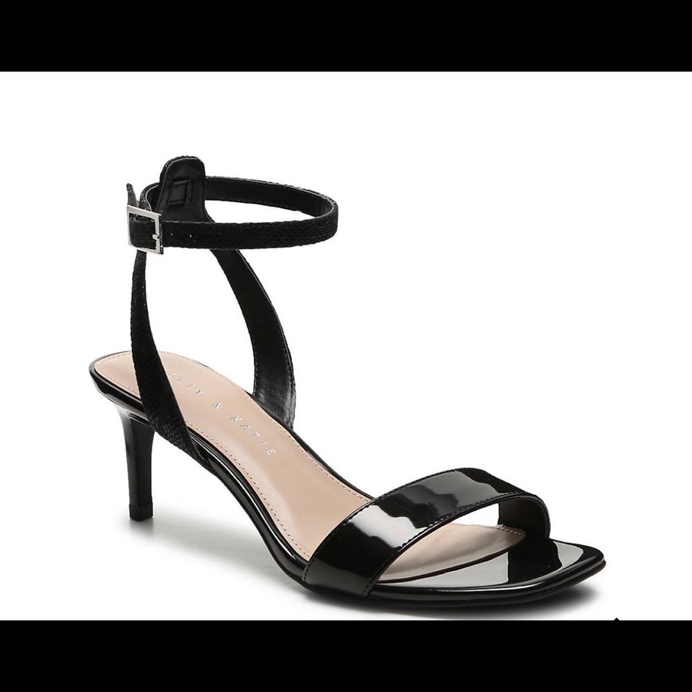 Kelly & Katie Mayla Sandal - women